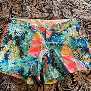 Lilly Pulitzer Calahan shorts size 8
